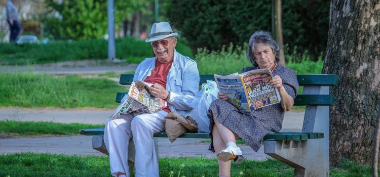 Mutuelle senior : pourquoi les comparateurs de prix font-ils la différence ?